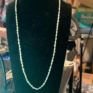 Euc: 14k gold rice pearl jewelry necklace